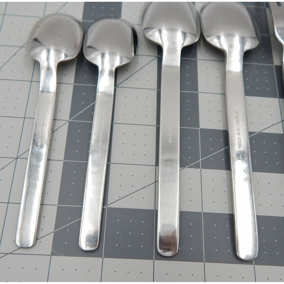 Retroneu INFINITE Stainless Dinner Spoon Fork Knife 18/8 Korea Glossy Flatware - Picture 6 of 16